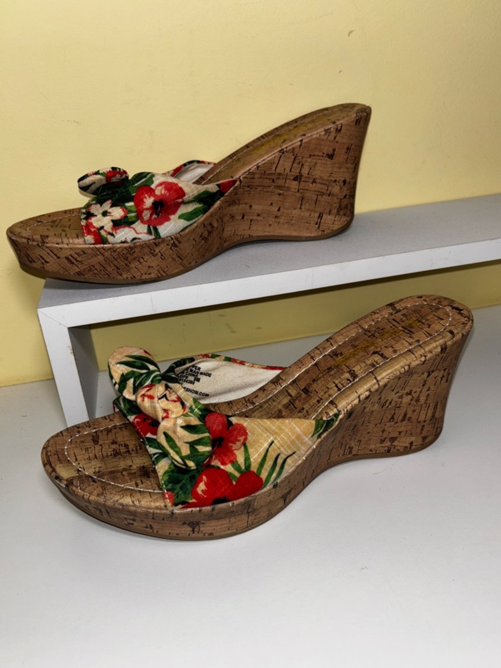 Hot Tomato Tropical Floral Cork Wedge Sandals Slides Bow Summer Size 9 Resort - Picture 9 of 11